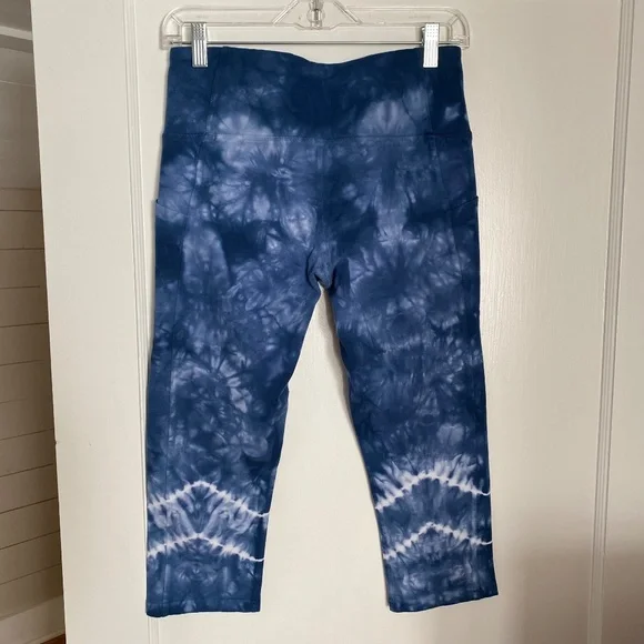 Fuda Tie-Dye Capri Athletic Leggings in Blue/White - Size M - Picture 2 of 9
